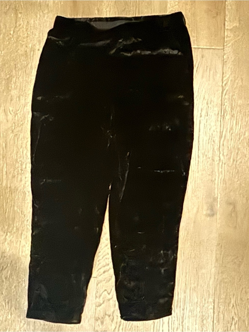 Tommy Bahama Black Velvet Silk Blend Pull On Cropped Pants M